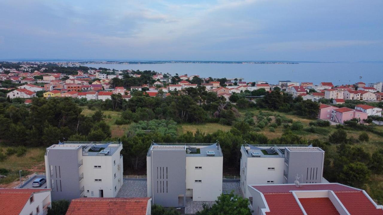Number One Apartments Vir Dış mekan fotoğraf